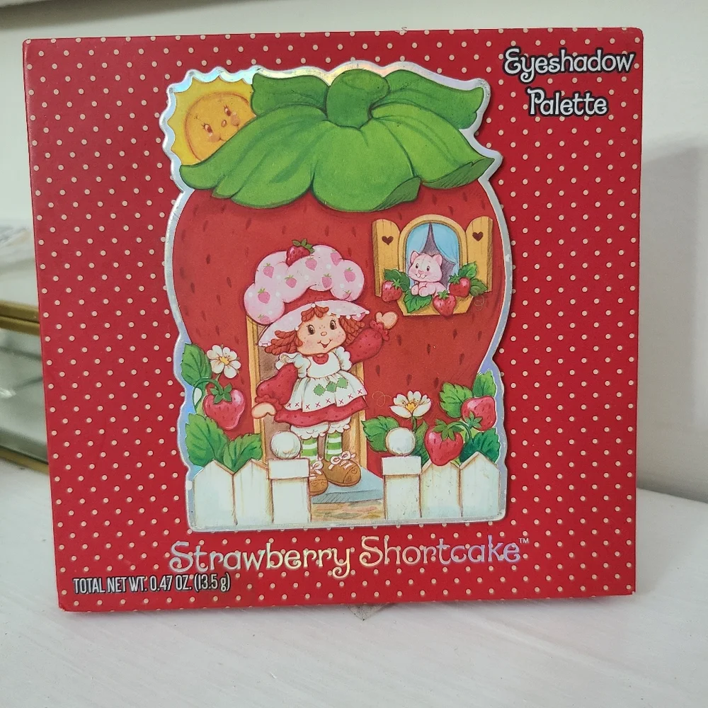 Strawberry Shortcake Eyeshadow Palette, 12 Eyeshadow Shades